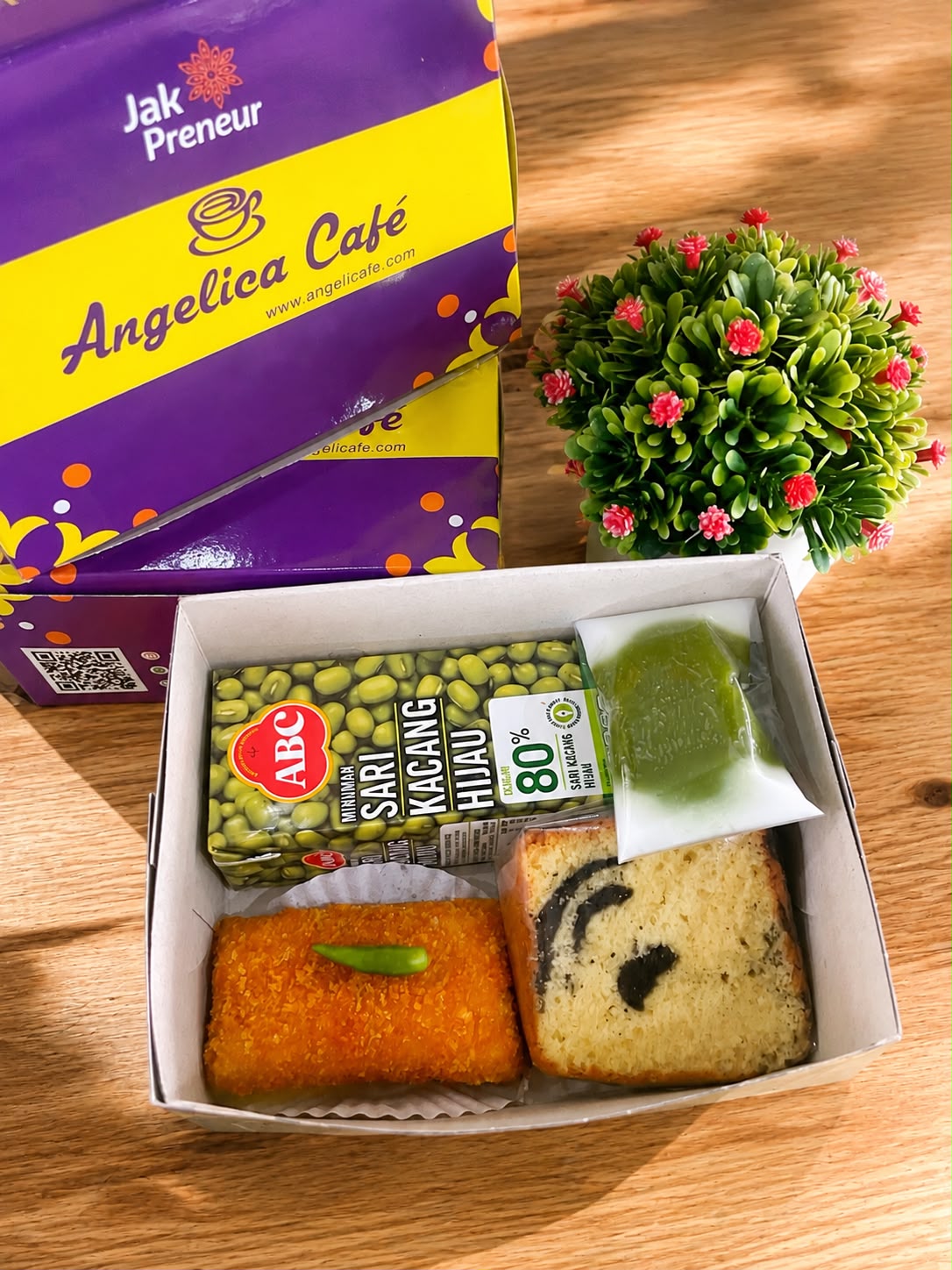 Signature Box